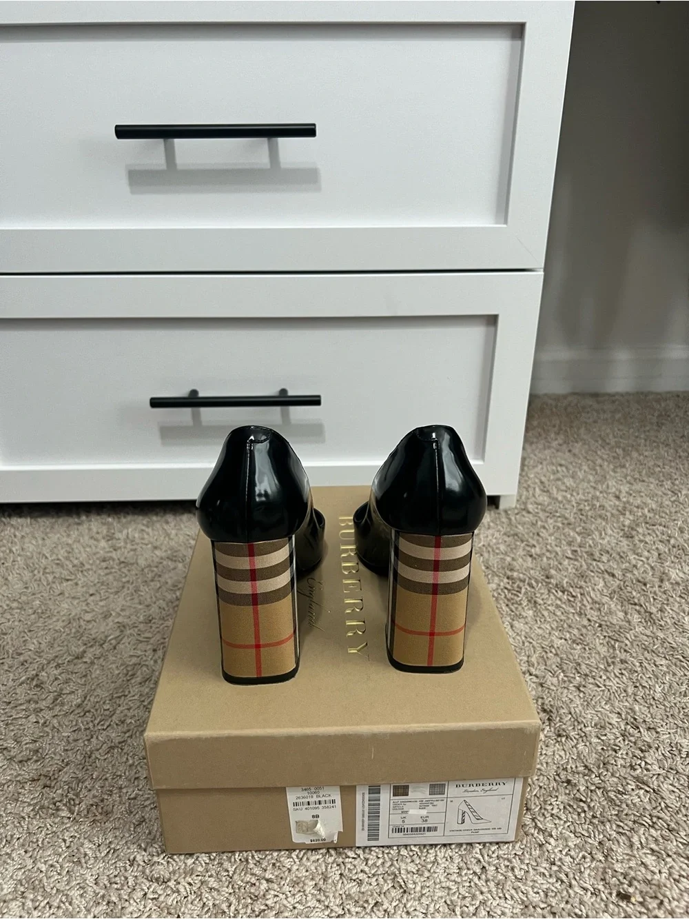 Burberry Black Patent Pointed Pumps with Signature Check Block Heel - Picture 5 of 8